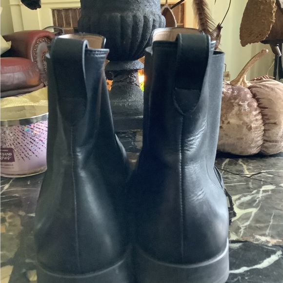 Salvatore Ferragamo Chelsea Black Italian Calfskin leather ankle boots size 12 D - Picture 9 of 13